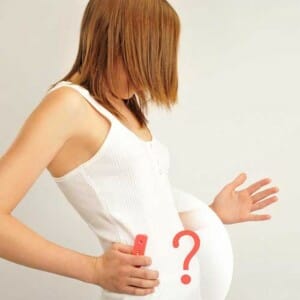 Девушка беременна или нет?