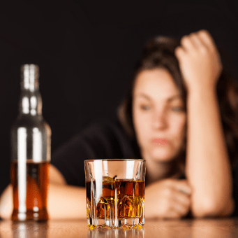 Женщина и алкоголь